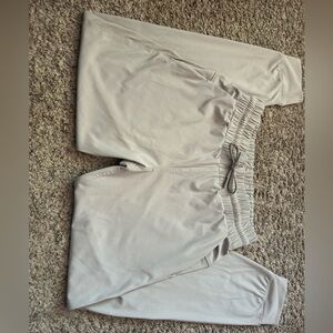 Women’s joggers size small